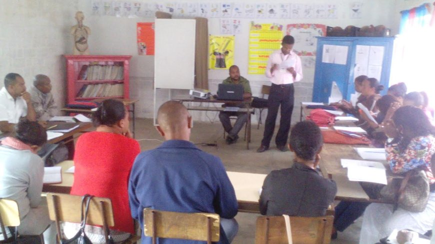 Brava: Equipa Pedagógica da Brava promove reunião pedagógica com os professores do 1º ano