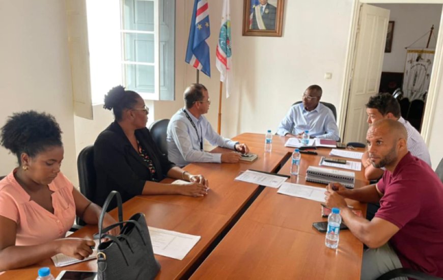 Câmara Municipal da Brava recebe visita de cortesia do Subgerente da Agência da Caixa Económica de Cabo Verde